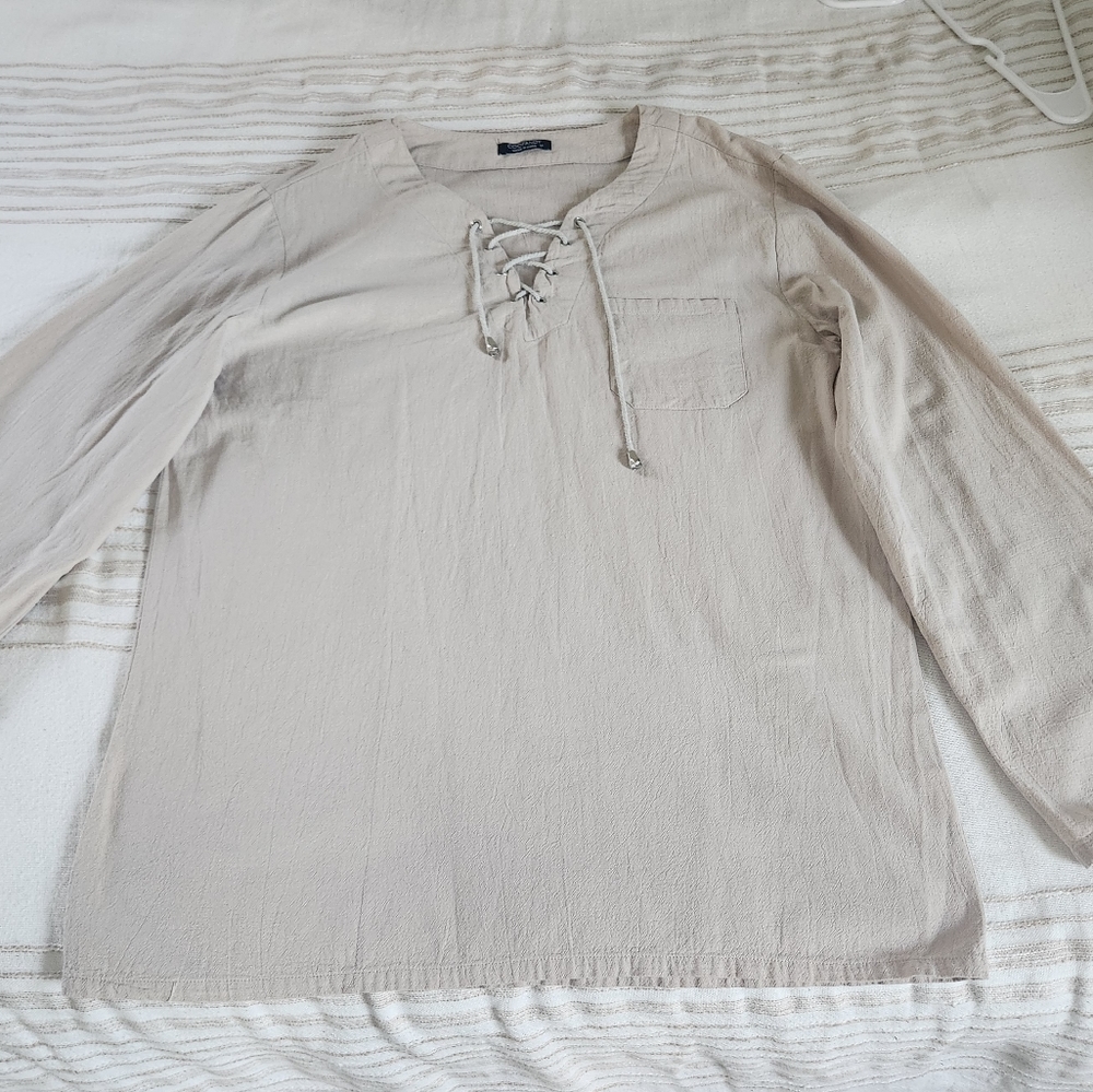 Long-sleeve linen tunic